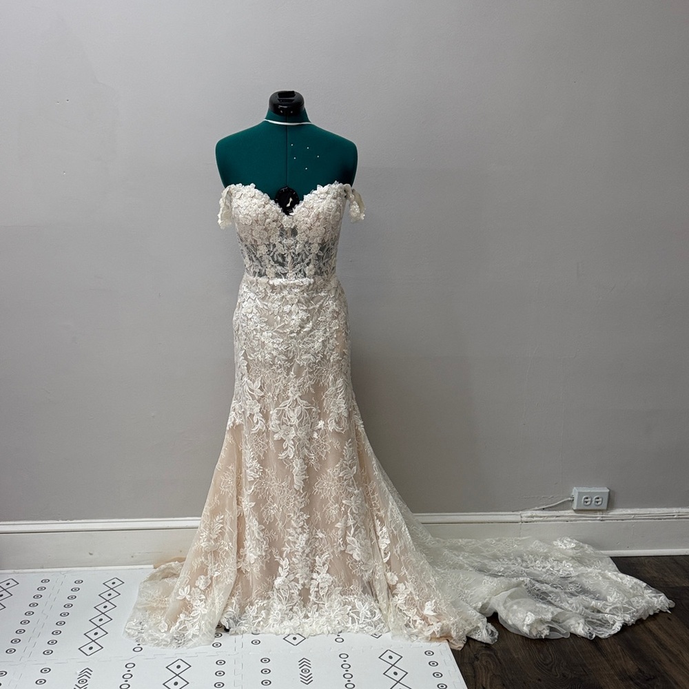 Pronovias Phuket Off-Shoulder Lace Wedding Dress - White and Cream